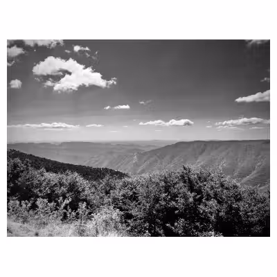 Vue panoramique du haut du mont Aigual