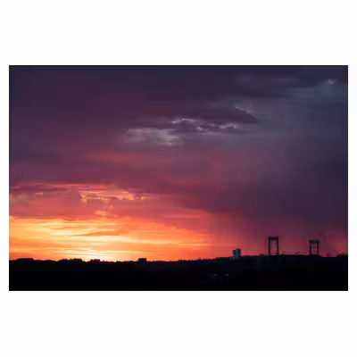 photographie du lever de soleil sur le pont d'Aquitaine