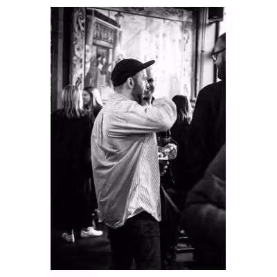 Portrait dans un pub anglais à Londres